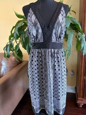 I.C.E. Dress - Sleeveless black and white geometric print dress - XL